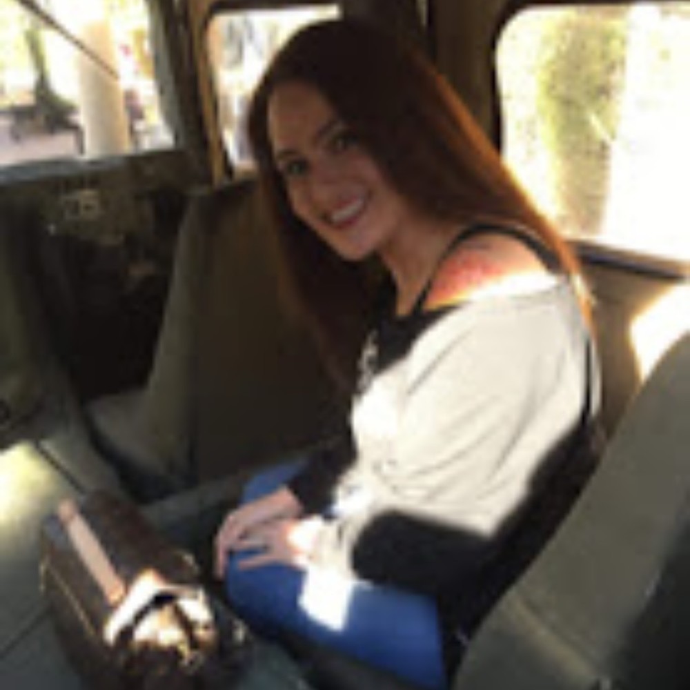 Meet your Posher, Lena